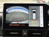 【パノラミックビューバックカメラ】 駐車時に後方がリアルタイム映像で確認可能??また、車を上空から見下ろしているような映像をナビ画面に表示するシステムも搭載??今や必須となった装備のひとつです??