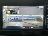 ナビ画面でドライブレコーダーの記録映像も確認ができます。(前方+車内)