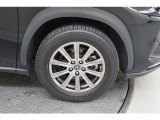 225/65R17タイヤを装備しています。※各ホイールのキズ等をご確認くださいませ。