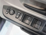 ◆パワーウィンドウスイッチ◆運転席から全席の窓の開閉操作を行うことが出来いつでも換気ができます!