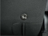◆ISOFIX◆シートベルトいらずでチャイルドシートと固定金具を連結するだけでガッチリ固定できます。