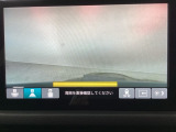 【バックカメラ】運転が苦手な方も車庫入れラクラクです!ギアをリバースに入れれば自動的に切り換わりますので、面倒な操作は不要です♪狭い駐車場もお車を傷つけず安心ですね!