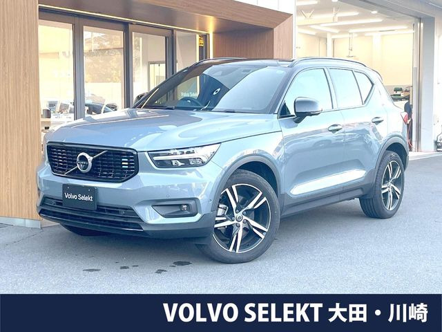 XC40 B4 AWD Rデザイン 4WD