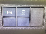 【パーキングセンサー】駐車や出庫時にクルマの前後の障害を検知し、音とディスプレイでお知らせします。VSA搭載。横滑りを抑えて、安全な走行を確保します。