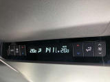 後席にオートエアコンがございます!快適にお乗りいただけます!