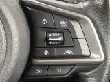 【全車速追従機能付クルーズコントロール】高速道路での長距離走行が楽に!!自動で速度を保つクルーズコントロールが、衝突軽減システムと連携し、前方の車両を感知して車間を保つように速度調節してくれます!!