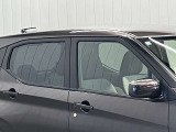 プラスチックバイザーがない分デザインもすっきり★洗車の時の窓拭きもラクラクです!