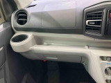 納車前にはプロのメカニックが、各部の点検を行います。ディーラーにしか出来ない品質、そしてサービスできっと満足していただけると思います!