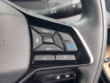 日産先進技術《プロパイロット搭載!》高速走行時などのロングドライブに一役買うのがクルーズコントロール機能です♪足をアクセルとブレーキから離しても、設定したスピードで自動で走ってくれます☆