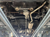 下回りの画像になります。錆の少ない車両になります。