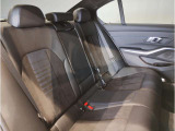 【エアバック】BMWのエアバックやその他の安全装備は、互いに補完しあう事で徹底した安全性を貫きます。万一の事故の際にそれぞれ最適な保護を提供してくれます!