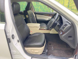 運転席シート廻りは使用感も少なく、良好な状態となっています。丁寧に使われていたことがよくわかりますね。