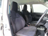 見通しのよいすっきりとした視界で、誰でも運転しやすいです。運転のしやすさは疲れにくさにも繋がりますよ♪