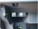 Audi正規ディーラーが高品質をお約束。高度な訓練・教育を受けたAudi専任メカニックが、100項目にもおよぶ精密な点検を実施いたします。すべてをクリアしたAudi車だけが、あなたのお手元に届けられるのです。