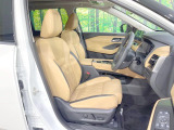 運転席シート廻りは使用感も少なく、良好な状態となっています。丁寧に使われていたことがよくわかりますね。