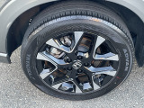車体にぴったりの純正ホイールです。