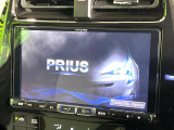 【大画面ナビ】人気の大型9インチナビを装備。存在感のある大画面はインパクト大!ナビ利用時のマップ表示は見やすく、テレビやDVDは臨場感がアップ!いつものドライブがグッと楽しくなります♪