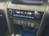 オートエアコンは温度を設定するだけで、自動で風量などを設定してくれます。運転しながら操作も必要ないので、安全性も向上します。