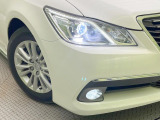 【LEDヘッドライト】悪天候や夜間走行時も良好な視界を確保し安心して運転できる高輝度LEDヘッドライトを装備!点灯速度が早く、消費電力も抑えられています。