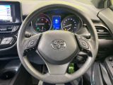 【ステアリングスイッチ】運転中、前方から目線をそらすことなく、オーディオ等の操作が可能な便利機能!安心&快適なドライブを演出してくれます♪