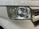 LEDヘッドライトで夜道も安心!