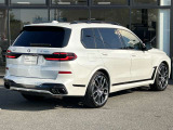 X7 M60i xドライブ 4WD 