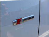 Audi正規ディーラーが高品質をお約束。高度な訓練・教育を受けたAudi専任メカニックが、100項目にもおよぶ精密な点検を実施いたします。すべてをクリアしたAudi車だけが、あなたのお手元に届けられるのです。