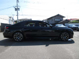 新車登録から5年目まで、最長4年間の走行距離無制限保証をご用意。ご購入後も安心が長く続きます。