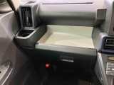納車前にはプロのメカニックが、各部の点検を行います。ディーラーにしか出来ない品質、そしてサービスできっと満足していただけると思います!