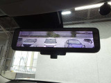 スマートルームミラーで後ろの景色もモニター表示♪車内が荷物でいっぱいでも見られますので便利ですね