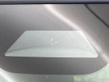 【ホンダセンシング】走行中に前方の車両等を認識し、衝突しそうな時は警報とブレーキで衝突回避と被害軽減をアシスト。より安全にドライブをお楽しみいただけます。