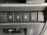 横滑り防止装置付き。運転の安全性を高めてくれる装置です。滑りやすい路面であっても、自動的にブレーキをかけスムーズに走行ができるシステムです。