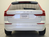 購入後は全国のVOLVO正規ディーラーにてアフターサービスをお受けいただけます。定期点検サービス、延長保証などの有料サービスも手厚くご用意しておりますので、ご不安事はお気軽にご相談下さい。