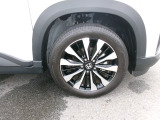 車体にぴったりの純正ホイールです。