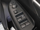 ◆パワーウィンドウスイッチ◆運転席から全席の窓の開閉操作を行うことが出来いつでも換気ができます!
