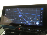 メーカー装着の12.3インチディスプレイオーディオを装備しております。