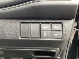 駐車や出庫時に障害物が接近するとお知らせしてくれるパーキングセンサーシステムつき。運転に不安な方でも安心な機能です!