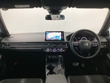 【前方視界】開放的な前方視界!運転がしやすく疲れにくいです♪窓が大きく、見通しがとっても良いおクルマですよ♪