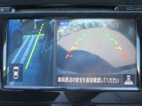 ナビ画面にアラウンドビュ-モニタ-の映像を映し出しています。  狭い場所での車庫入れをサポ-トしてくれる便利アイテムです。
