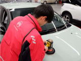 ボディーコーティングは専任スタッフが磨き・施工を実施。日頃の汚れが落ちやすく光沢を持続できます。