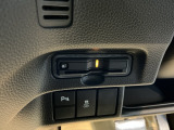 【ETC車載器】高速道路の料金所を、止まらずスムーズに通過。小銭を用意する手間も、窓を開けるわずらわしさもありません。遠出をグッと身近にしてくれる快適ドライブの必須アイテムです。
