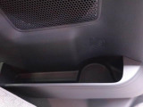 ドアのポケットにも小物やペットボトルが入ります!!