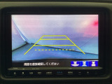 バックでの車庫入れも安心です! リアカメラが付いているバックモニター付のナビを装備しております。操作線もついており距離感も画面から確認できます。