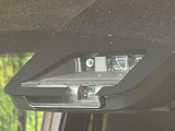 【トヨタセーフティセンス】走行中に前方の車両等を認識し、衝突しそうな時は警報とブレーキで衝突回避と被害軽減をアシスト。より安全にドライブをお楽しみいただけます。