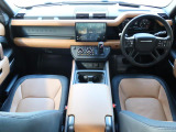 ディフェンダー 110 X ダイナミック HSE 3.0L D300 ディーゼル 4WD エアサスペンショ...