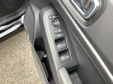 運転席側パワーウインドウスイッチ