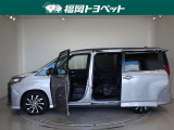 両側パワースライドドア付きだから、狭い駐車スペースなどでの 乗り降りラクラク!小さなお子さまのいるご家庭には嬉しい装備。