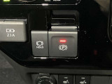 電動パーキングブレーキ&ブレーキホールド☆HOLDスイッチを押しシステムONの状態にしておくことで渋滞や信号待ちなどでブレーキを踏んで停止した時保持してくれる。