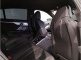 【エアバック】BMWのエアバックやその他の安全装備は、互いに補完しあう事で徹底した安全性を貫きます。万一の事故の際にそれぞれ最適な保護を提供してくれます!