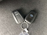 スマートキー2本付き!キーをポケットやカバンに入れておくだけでドアの施錠・開錠やエンジンスタートの操作が簡単です!
